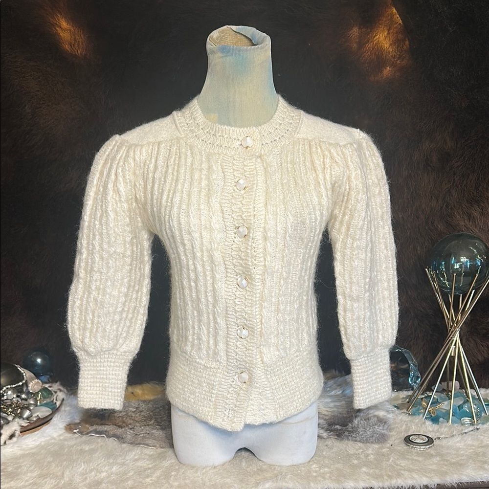 Knot PLAA  Cream Women's Sweater M (5150)